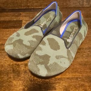 Kids Rothy's Loafer in Camo Size K1
